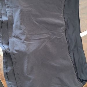 Black lululemon skirt